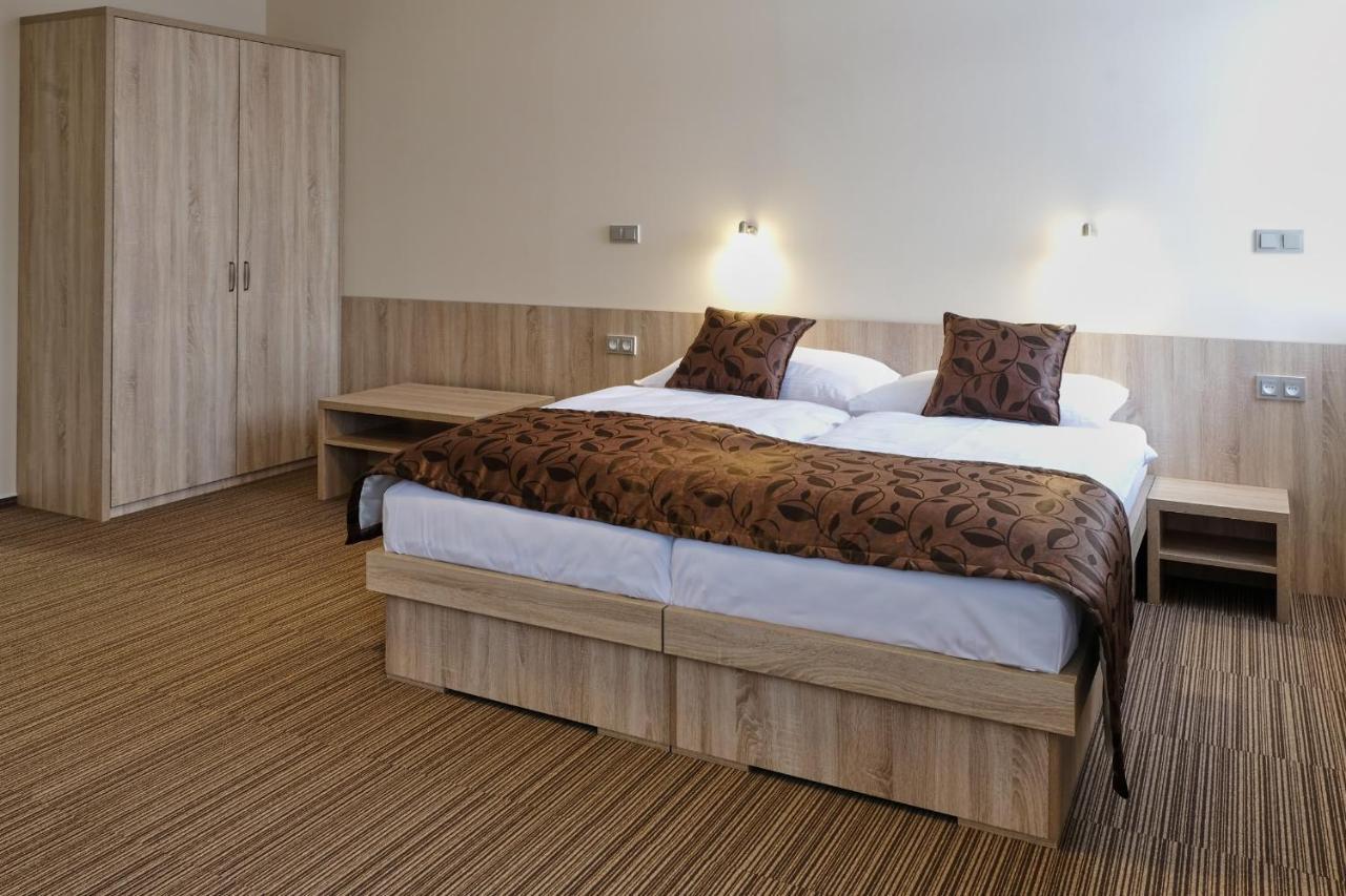 Hotel Gtc 3* Superior ビーロヴェツ エクステリア 写真